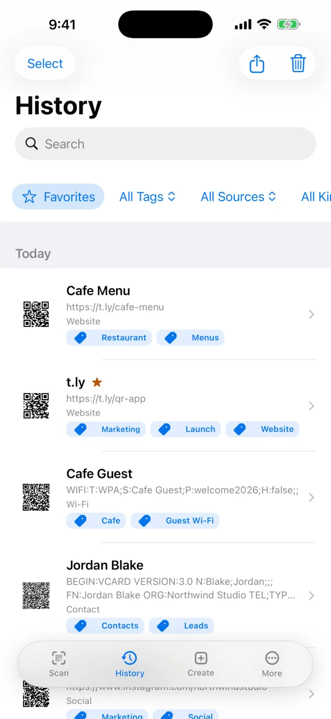 Searchable QR scan history on iPhone with favorites, folders, and CSV export